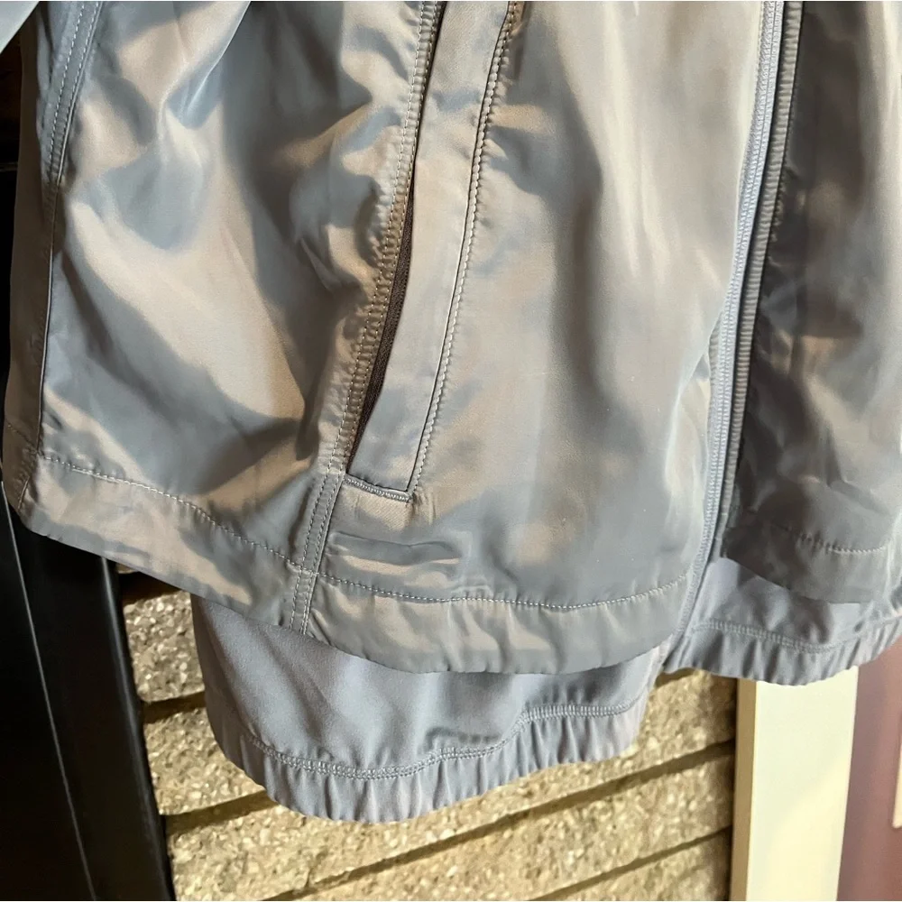 ATHLETA Wayfarer Bomber Jacket Performance Workout Gym Sporty Gray Blue … - Picture 10 of 16